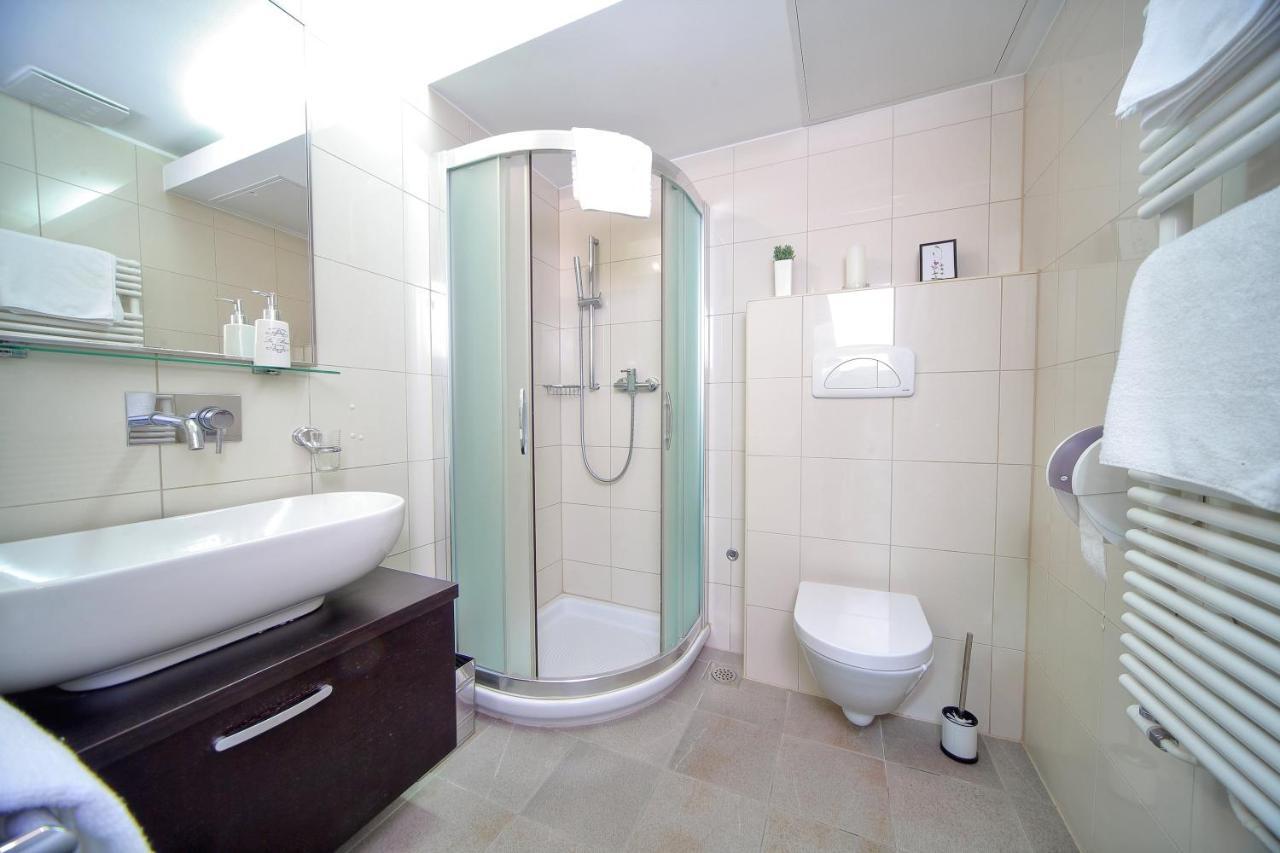 Apartma Anka *** Kranjska Gora Bagian luar foto