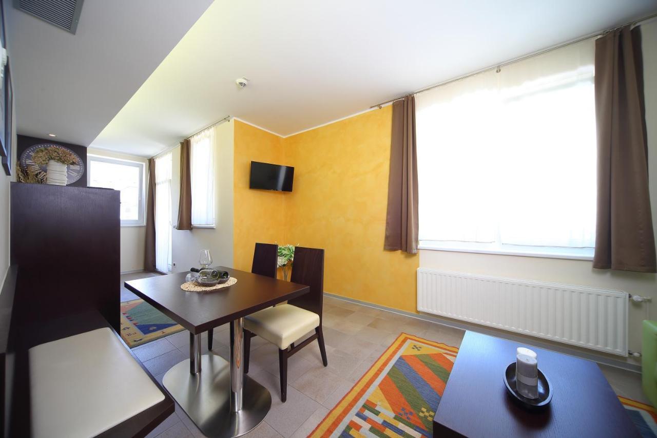 Apartma Anka *** Kranjska Gora Bagian luar foto